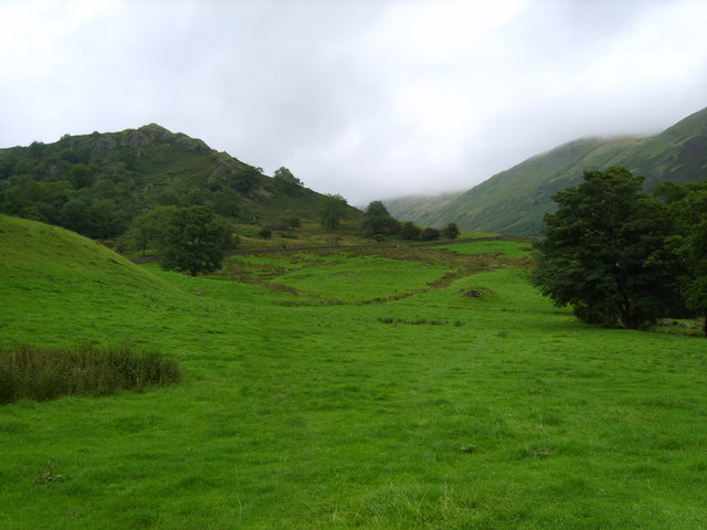 Approaching Troutbeck Tongue - geograph.org.uk - 928089