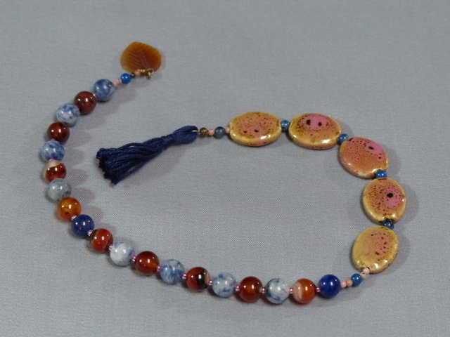 File:Baha'i Prayer Beads 19X5.JPG