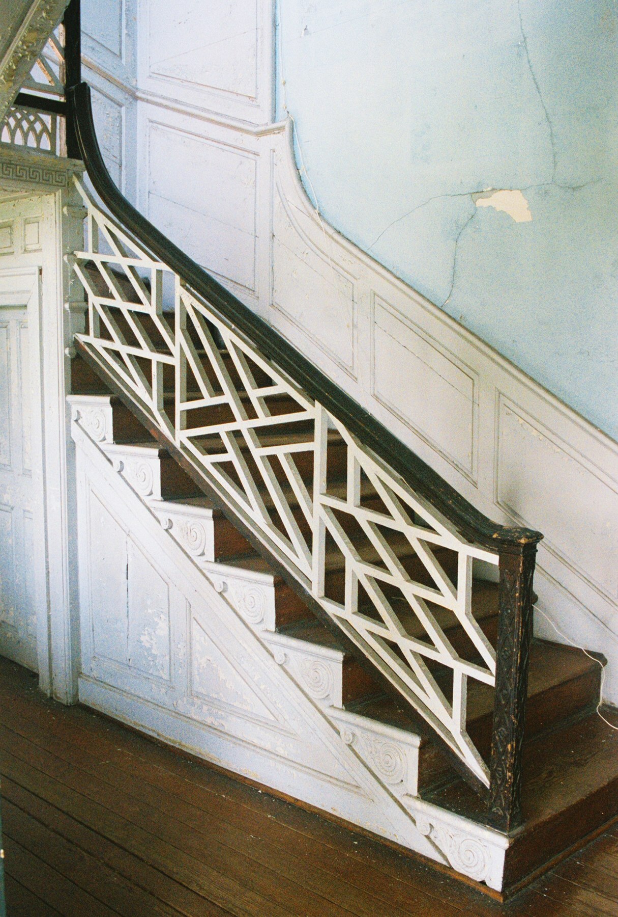 File Battersea Interior Detail Staircase Jpg Wikimedia Commons