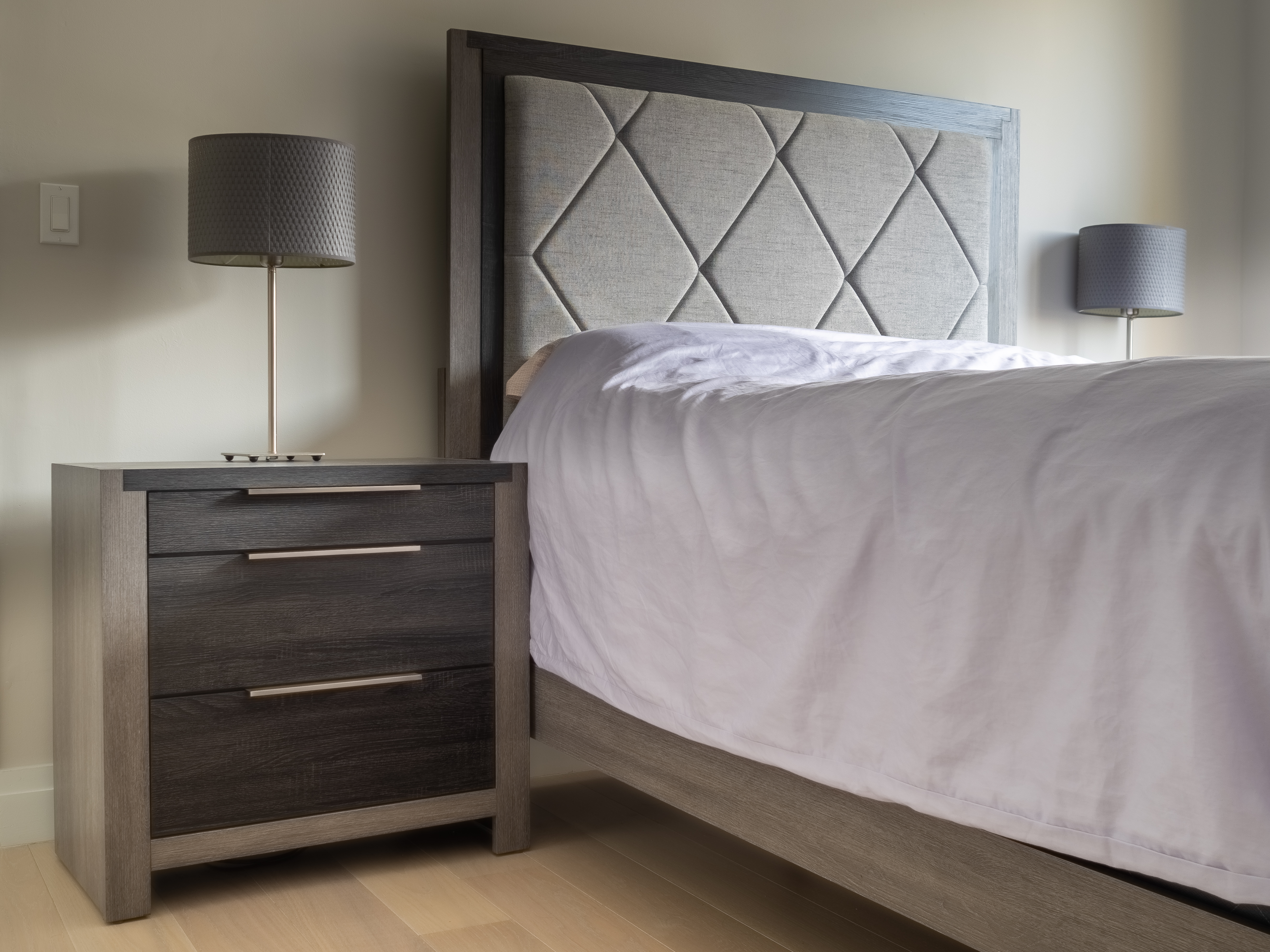 How to Balance a Bedroom With Only One Night Stand?