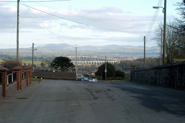 File:Bessbrook - geograph.org.uk - 334357.jpg