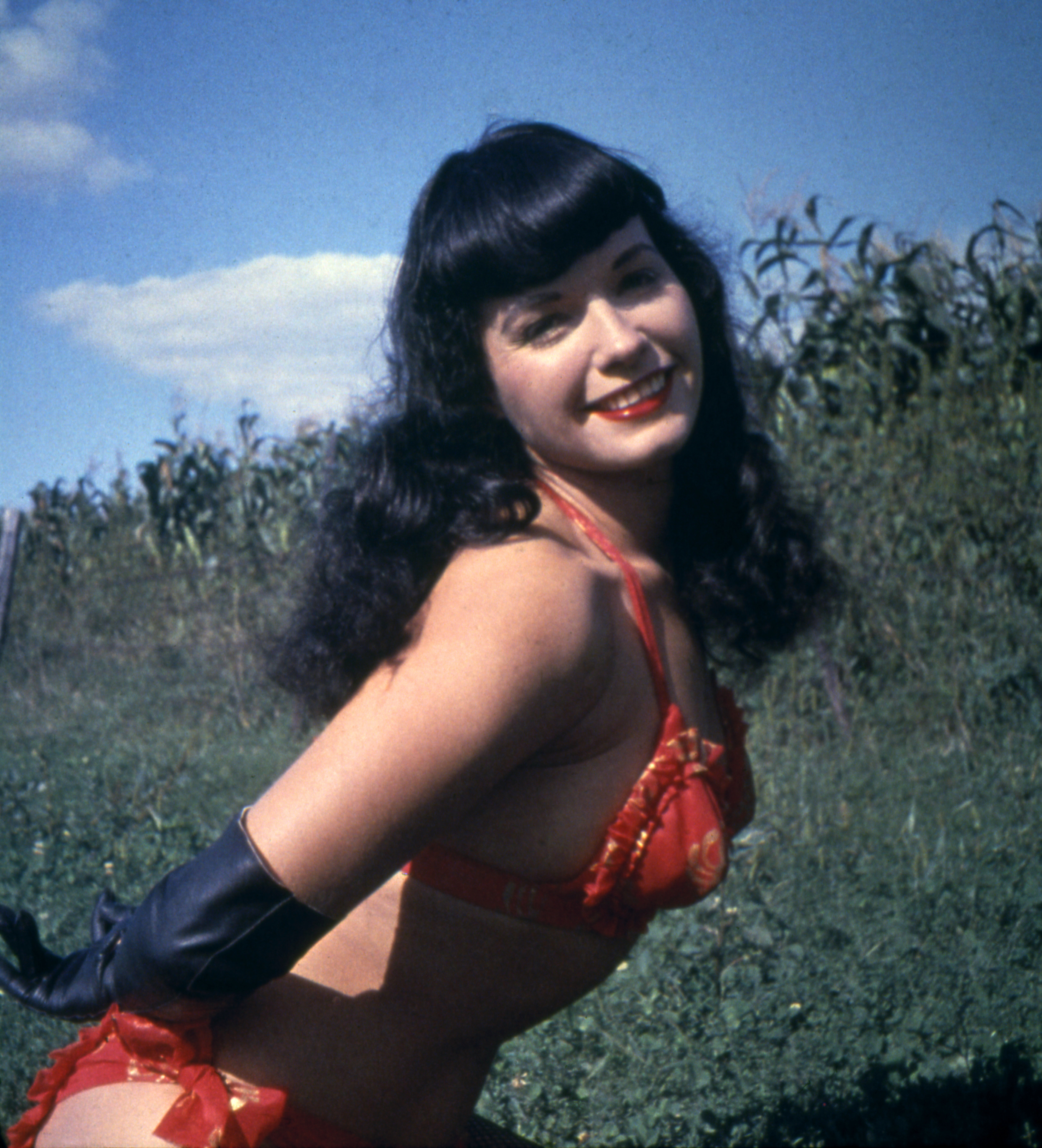 Há 100 anos, nascia Bettie Page, a rainha das Pin-ups