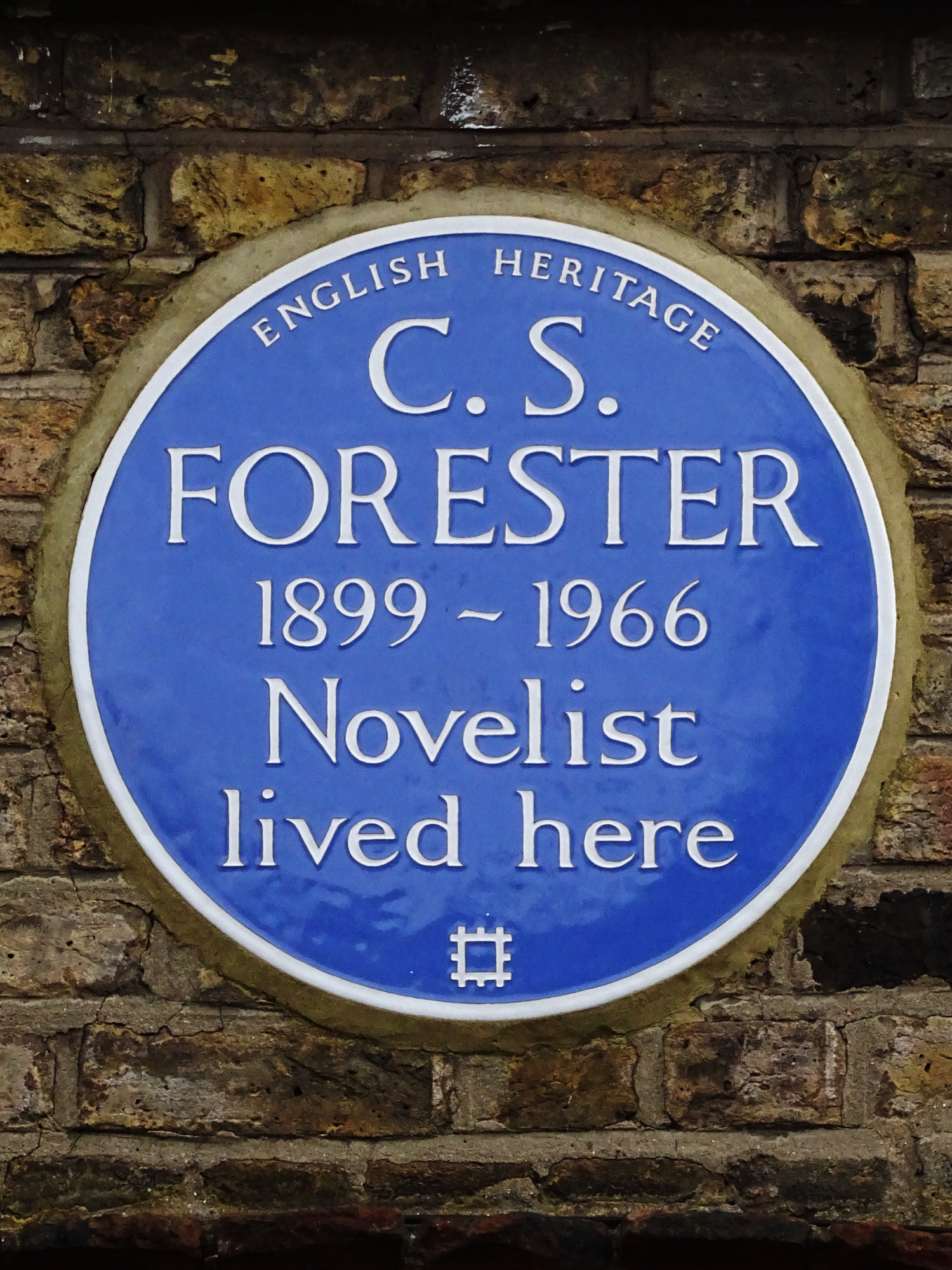 Plakette an Foresters ehemaligem Wohnort 58 Underhill Road, London