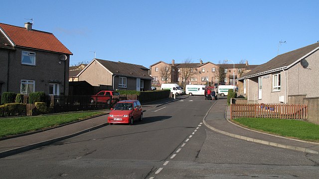 File:Canmore Terrace, Wellwood - geograph.org.uk - 1034219.jpg
