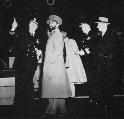 File:Captain Senn escorts Emperor Haile aboard USS Quincy (CA-71) on 13 February 1945.jpg