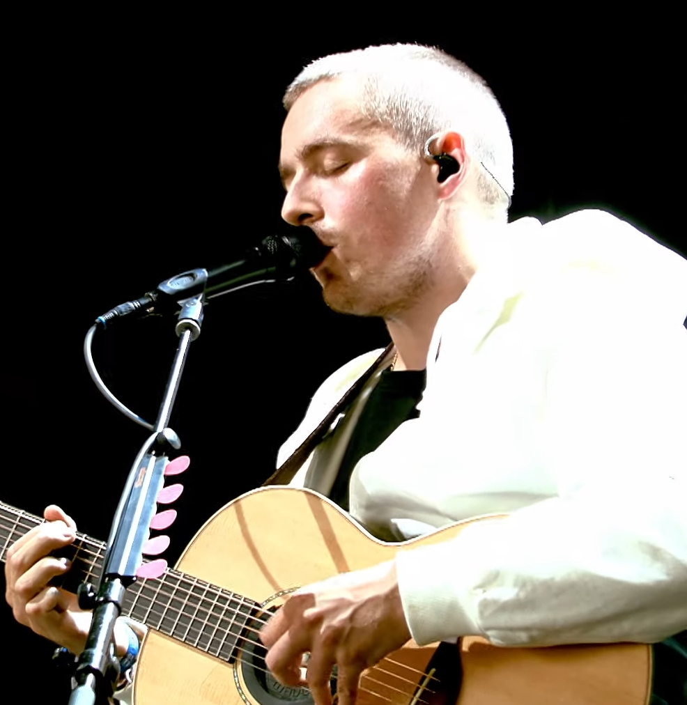 Dermot Kennedy Revealed: Wealth, Journey & Secrets!