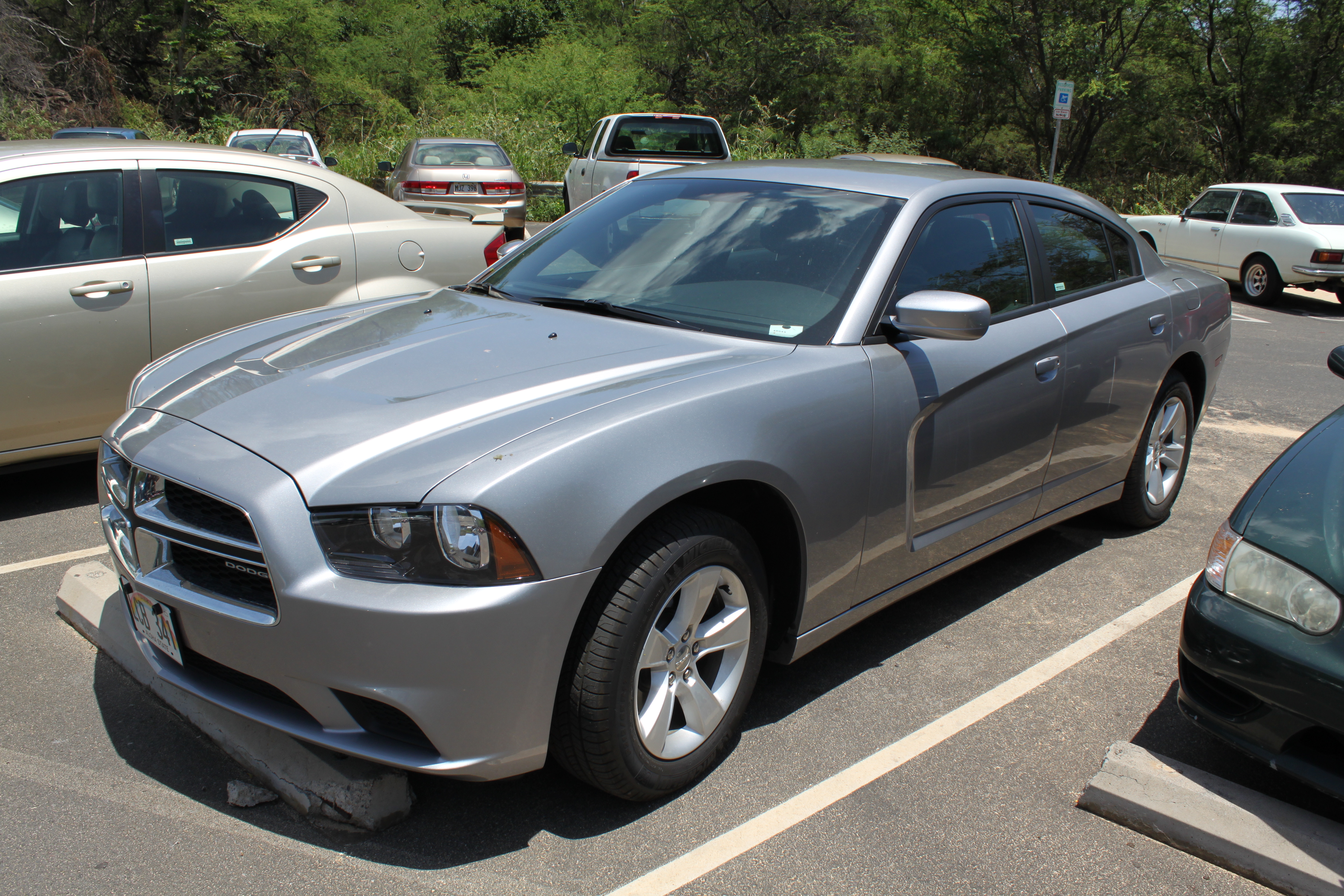 File:Dodge Charger (15159015344).jpg - Wikimedia Commons