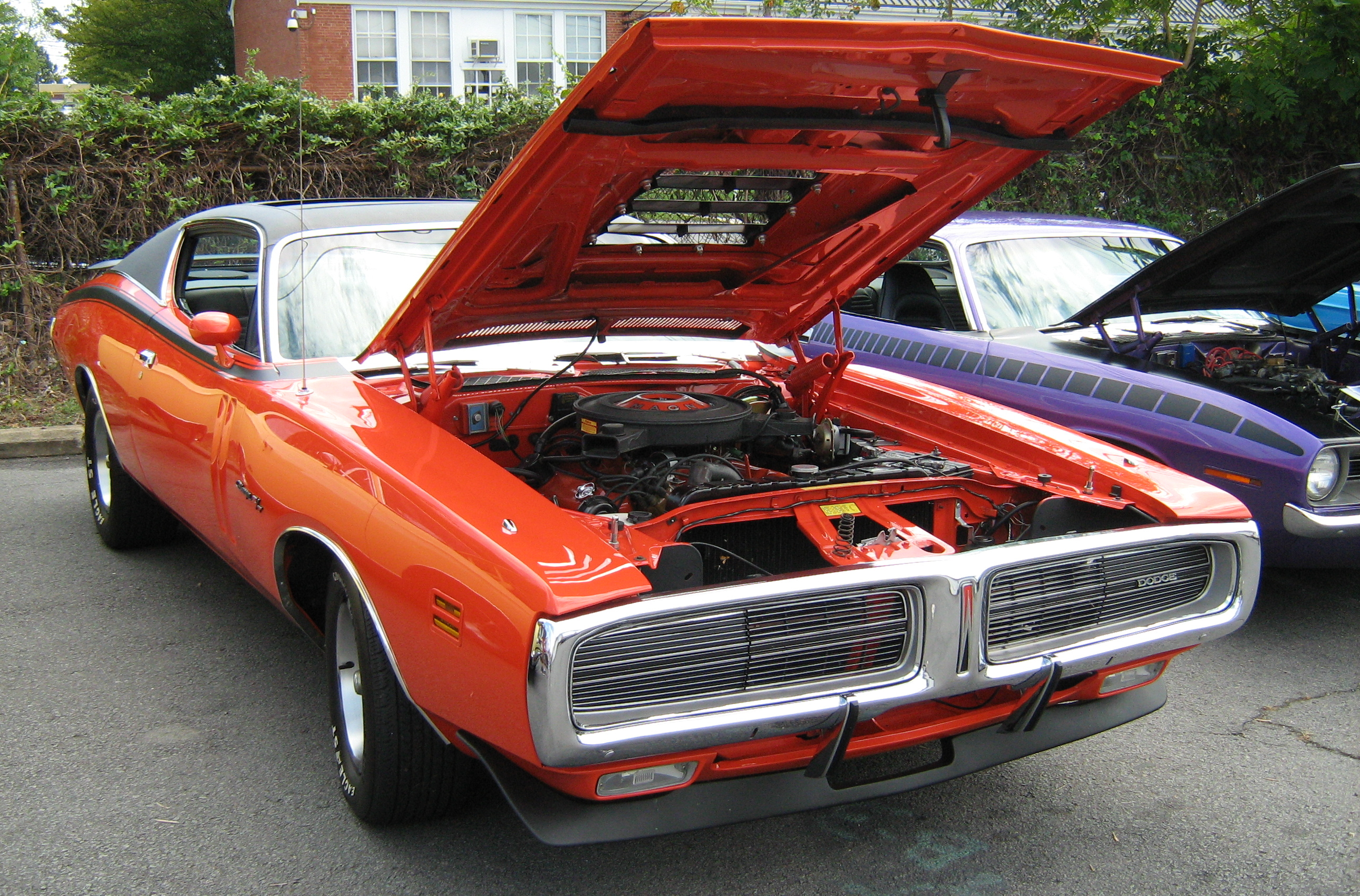 File:Dodge Charger RT red loaded  - Wikimedia Commons