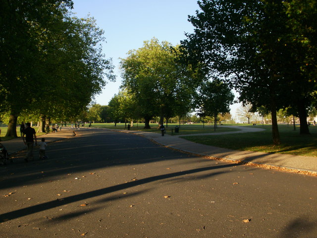 File:Finsbury Park - geograph.org.uk - 1559659.jpg