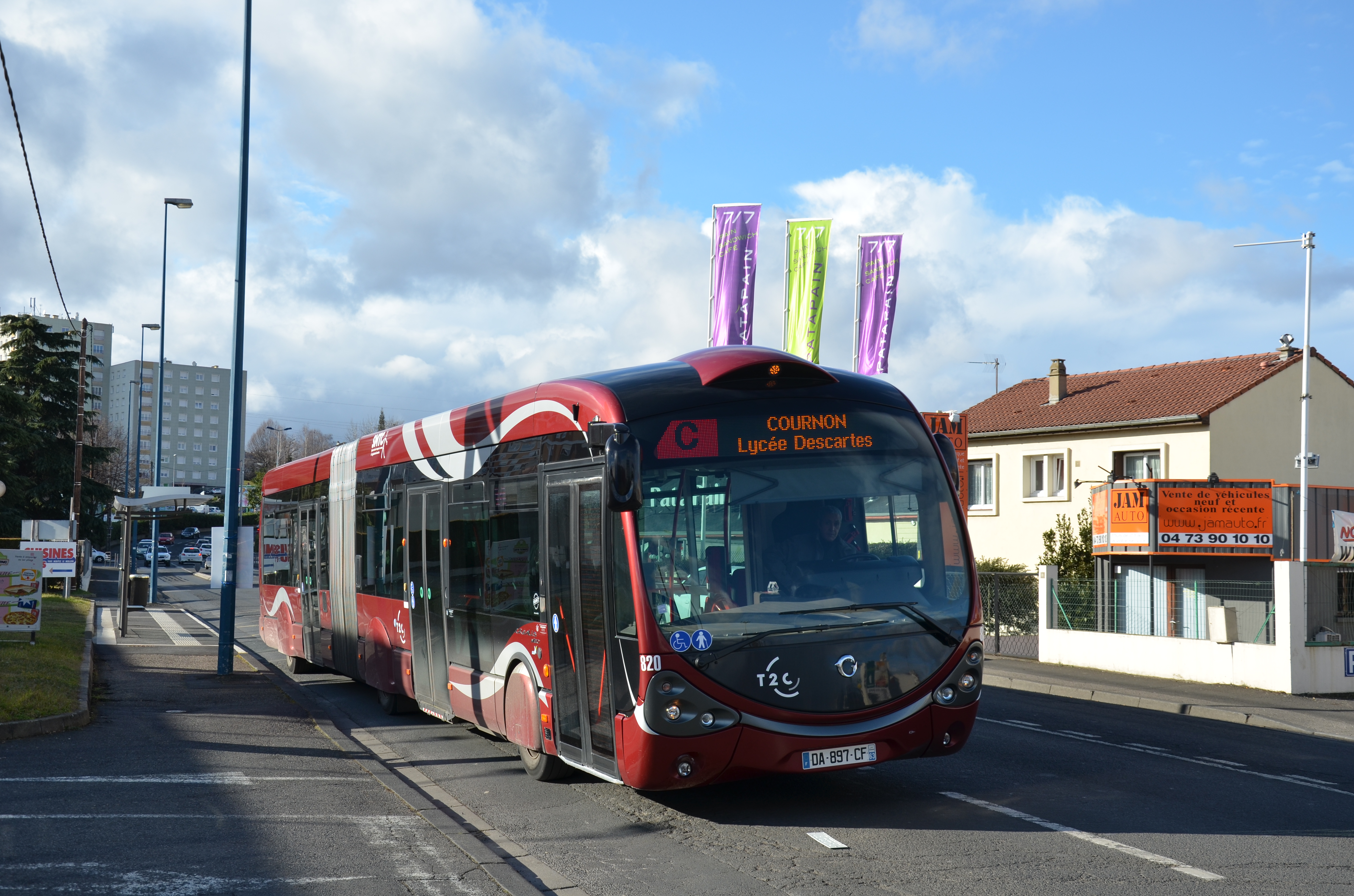 File:Irisbus Crealis Neo 18 n°820 T2C Oradou Gantière.jpg - Wikimedia Commons