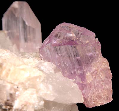 File:Quartz-Spodumene-j5d29b.jpg