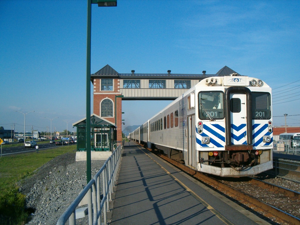 Gare Saint-Basile-le-Grand — Wikipédia