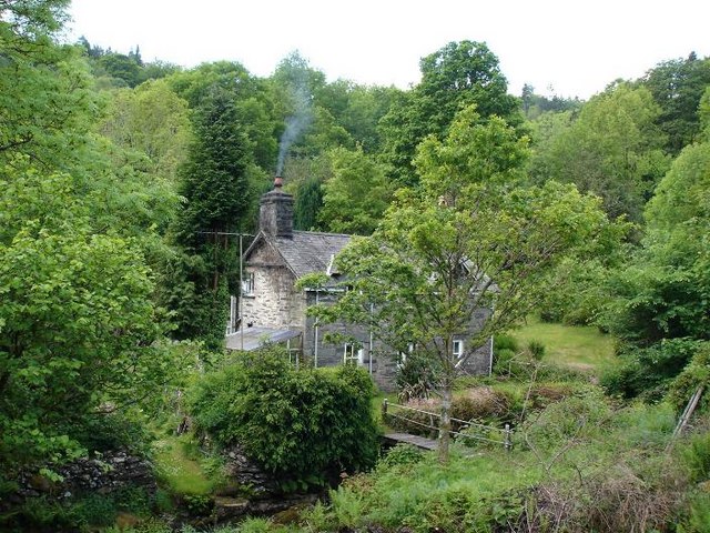 File:Stone farmhouse near Betws y Coed - geograph.org.uk - 181420.jpg