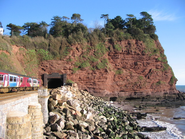 File:Train entering tunnel at Hole Head, Holcombe - geograph.org.uk - 370778.jpg