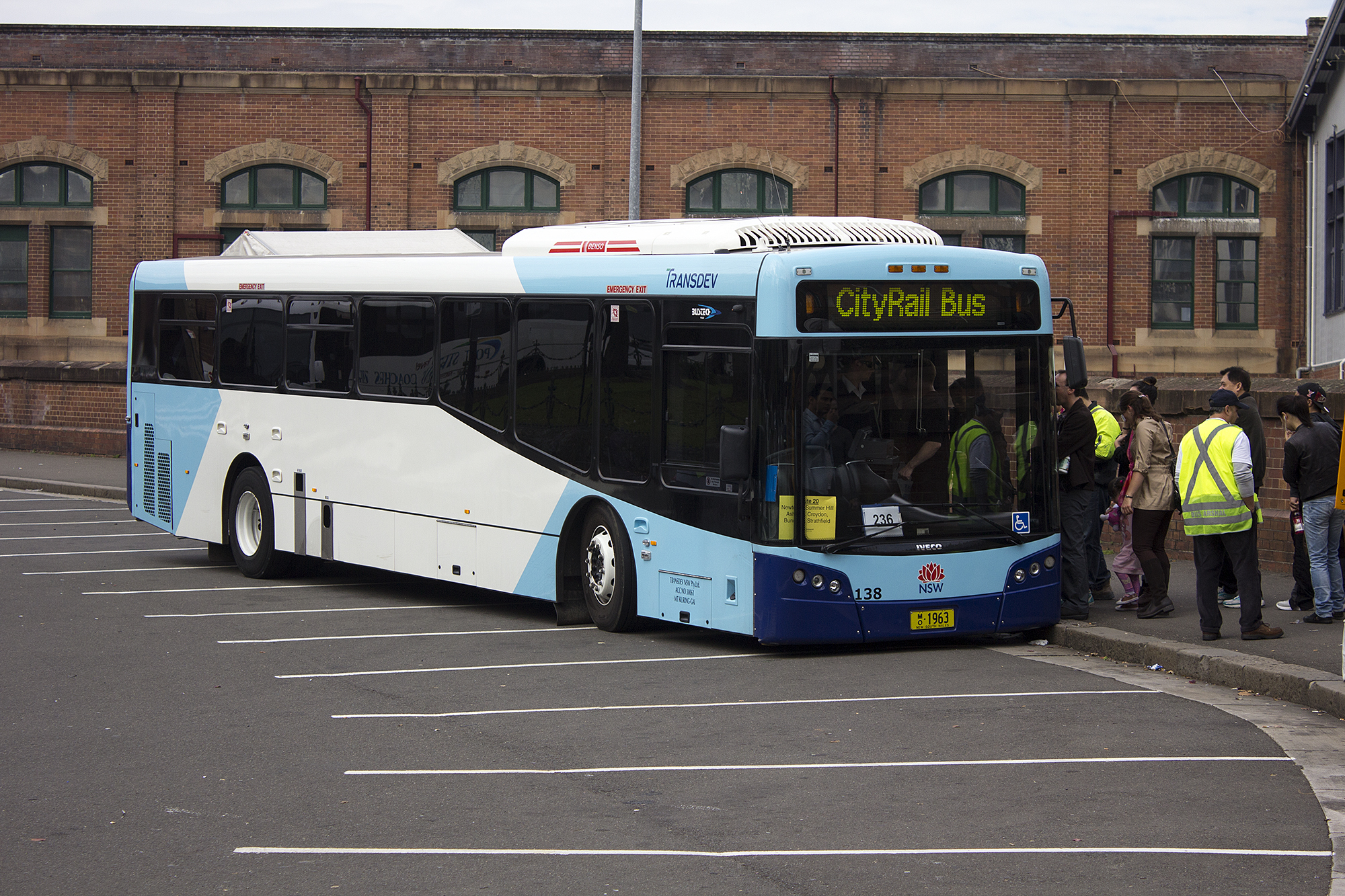 Bus13 ru мобильная. Iveco Metro. Transport NSW.