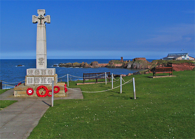 War Memorial above the sea - geograph.org.uk - 389716