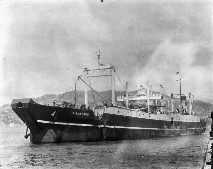 File:Whaling ship C A Larsen in Wellington Harbour.jpg