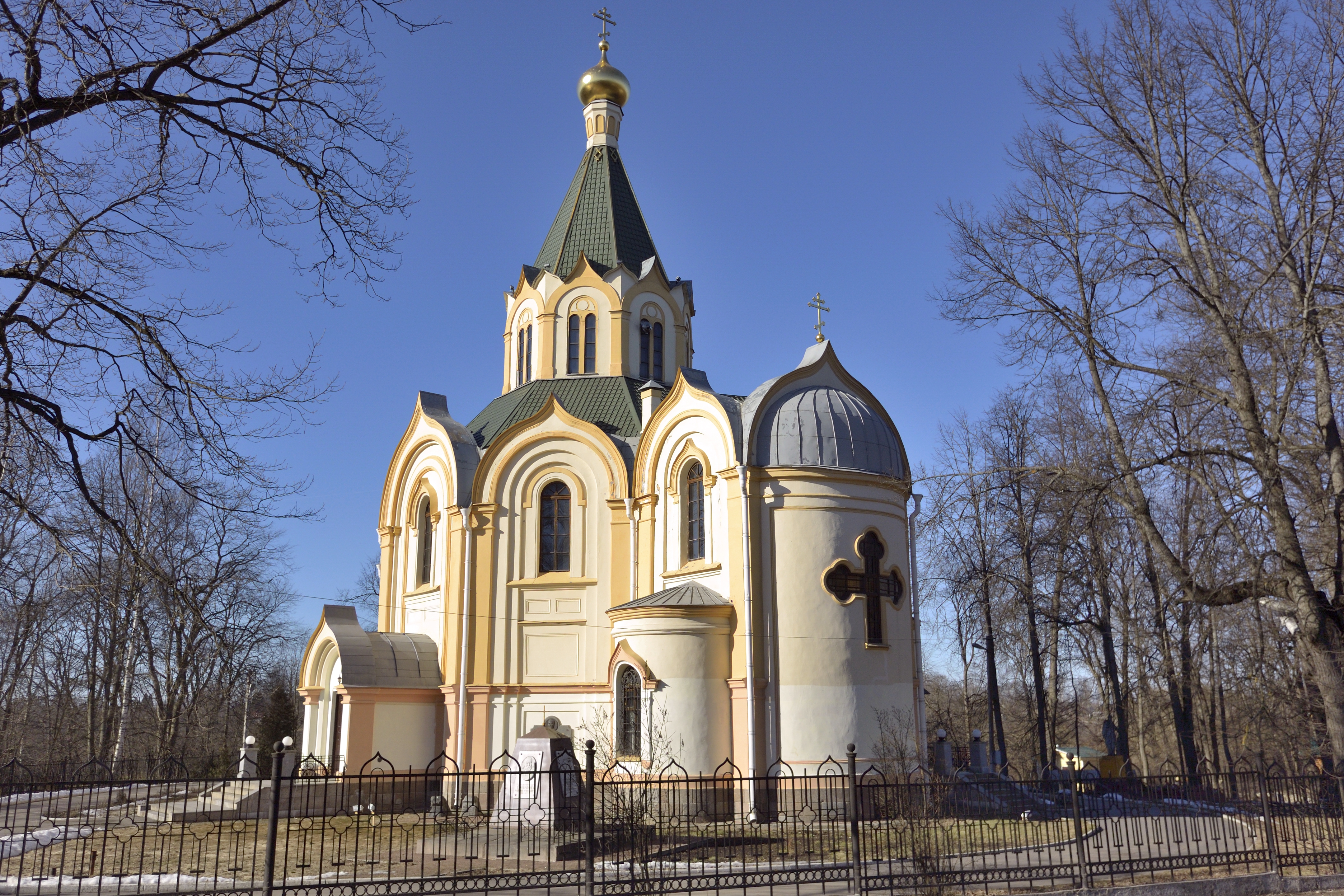 храм петра и павла в сестрорецке