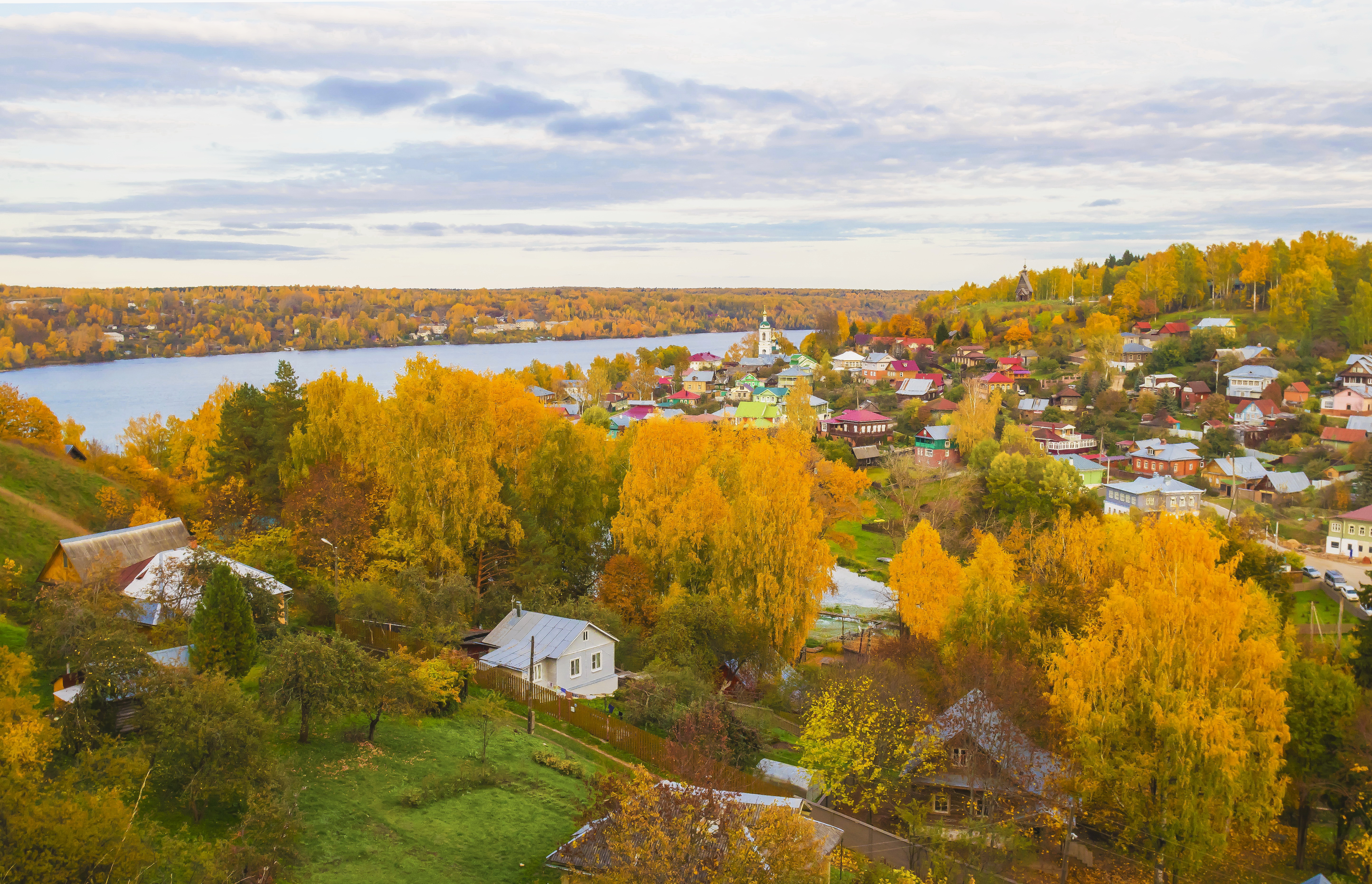 Плёс город. Село белый Плес. Соборная гора Плес. Плес осенью.