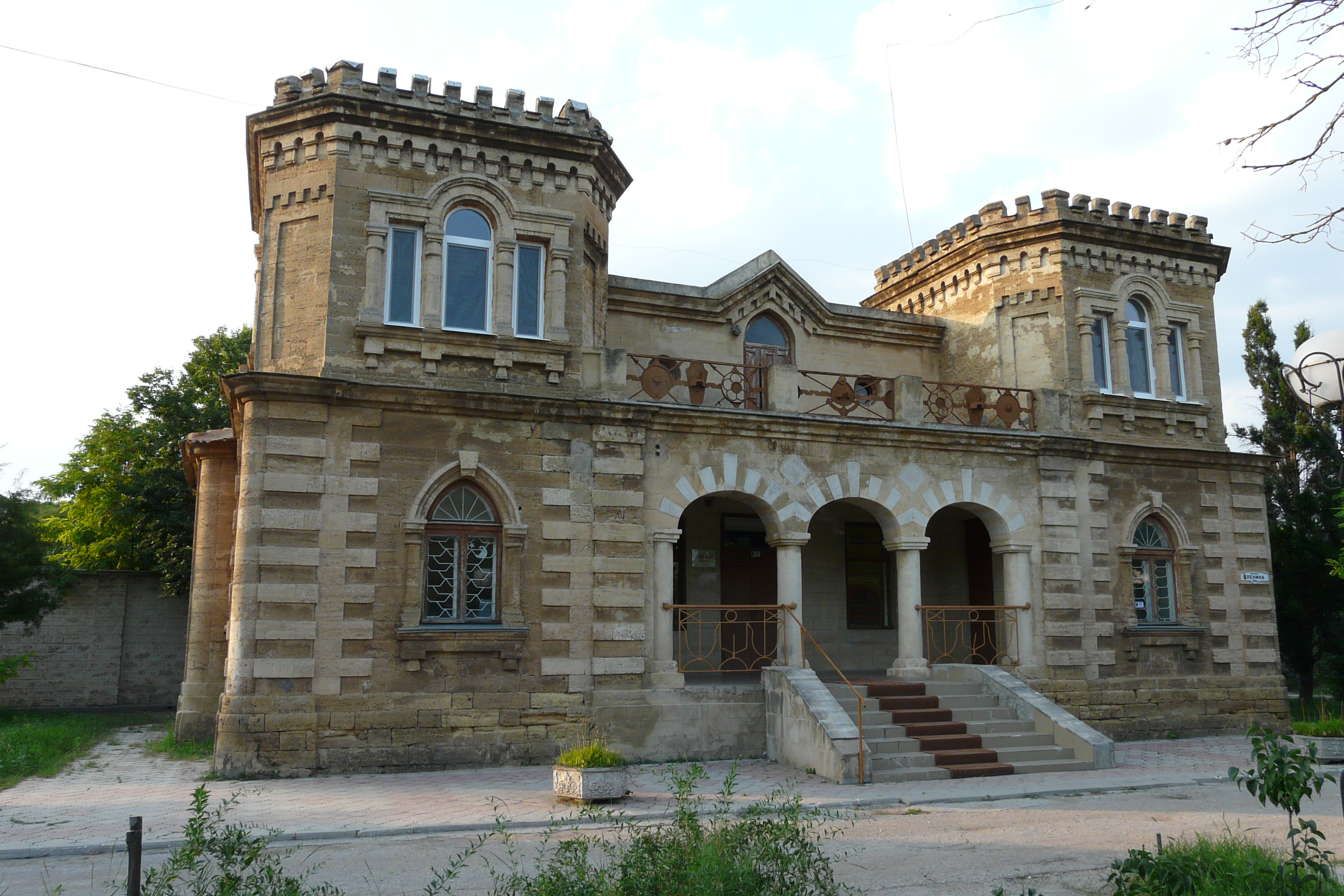 Дом евпатория. Дача Волкова Евпатория. Дача купца Волкова. Дача купца Навицкого Евпатория. Дача петушок Евпатория.