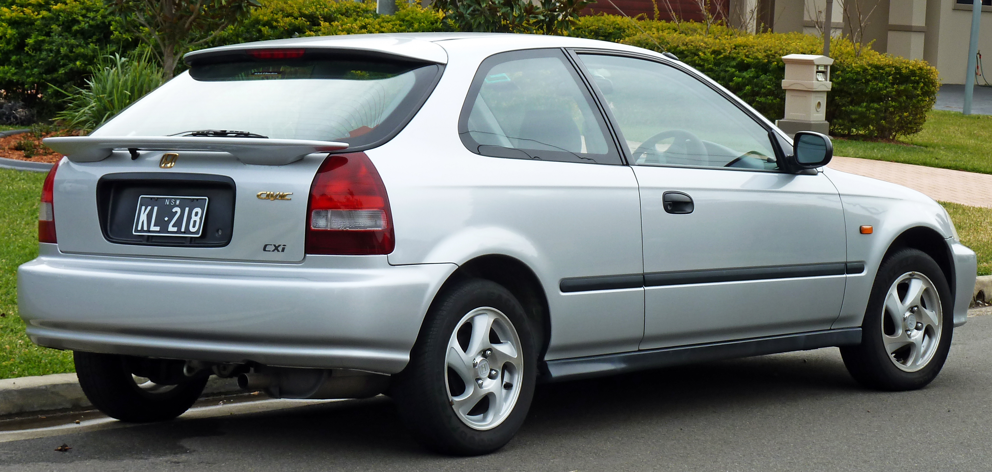 2000 Honda civic 2 door hatchback #4