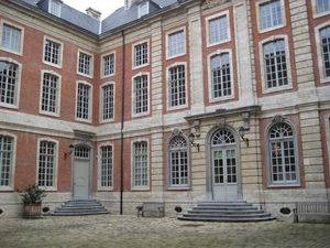 File:Archives de l'État à Leuven.jpg