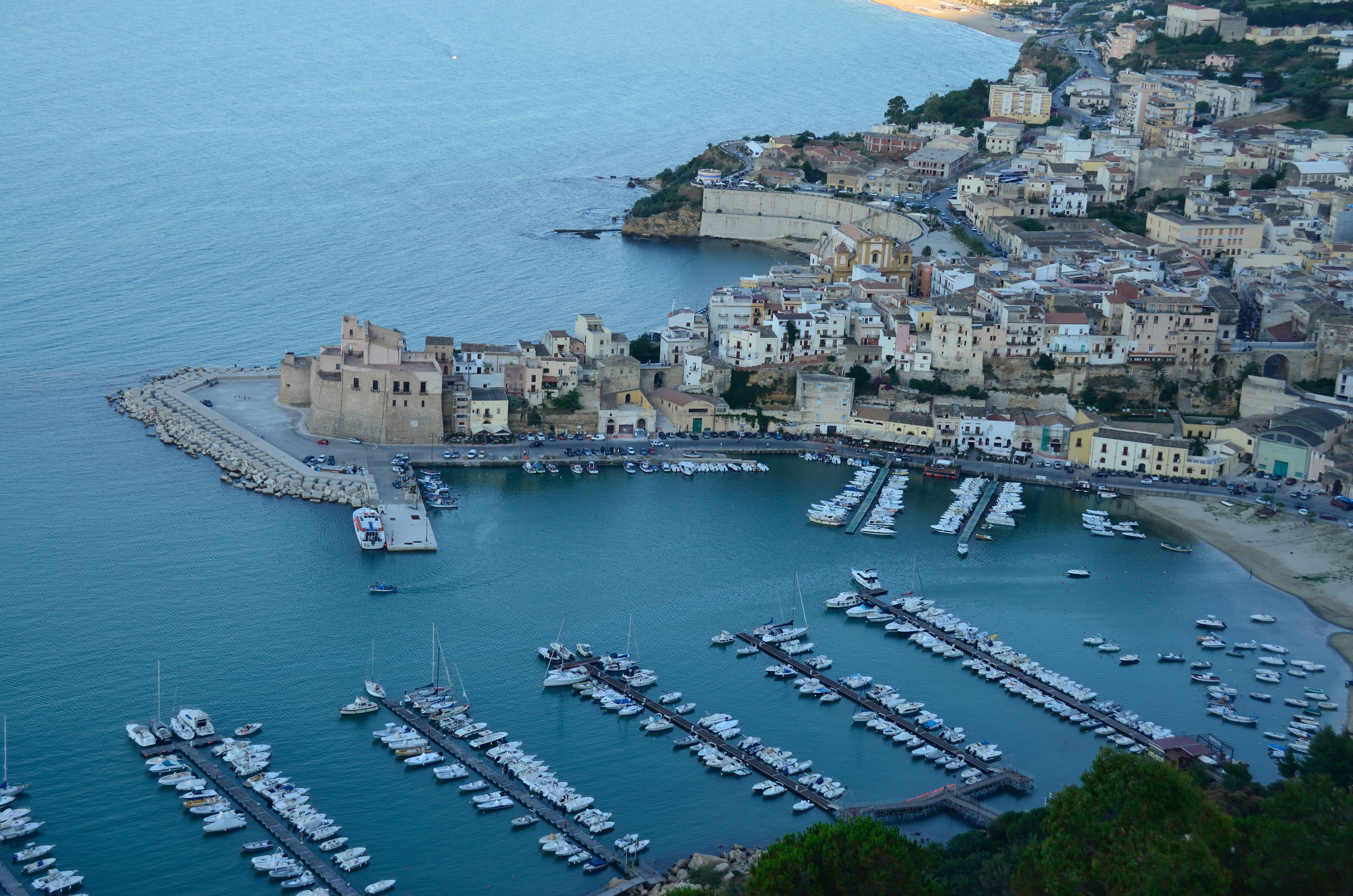 File Castellammare Del Golfo Panorama Dal Belvedere Panoramio 3 Jpg Wikimedia Commons