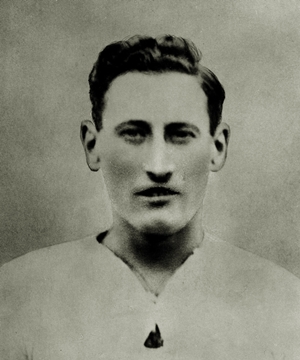 <span class="mw-page-title-main">Harry Morris (footballer, born 1897)</span> English footballer and manager