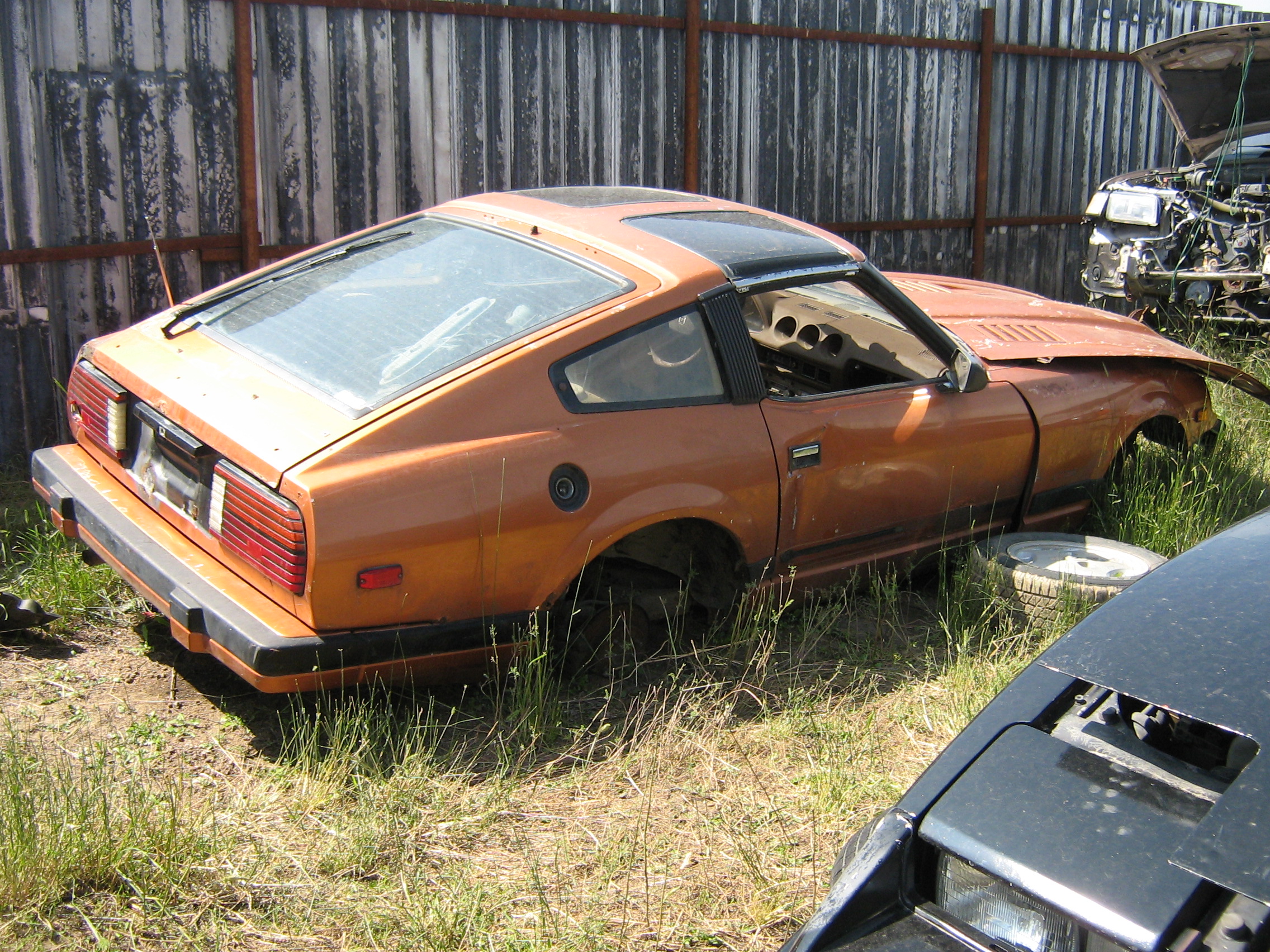 Datsun год выпуска 1978 года