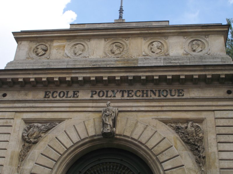 File:Fronton Polytechnique.jpg