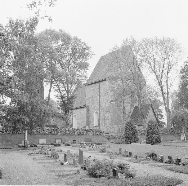 File:Gamla Uppsala kyrka - KMB - 16000200120173.jpg