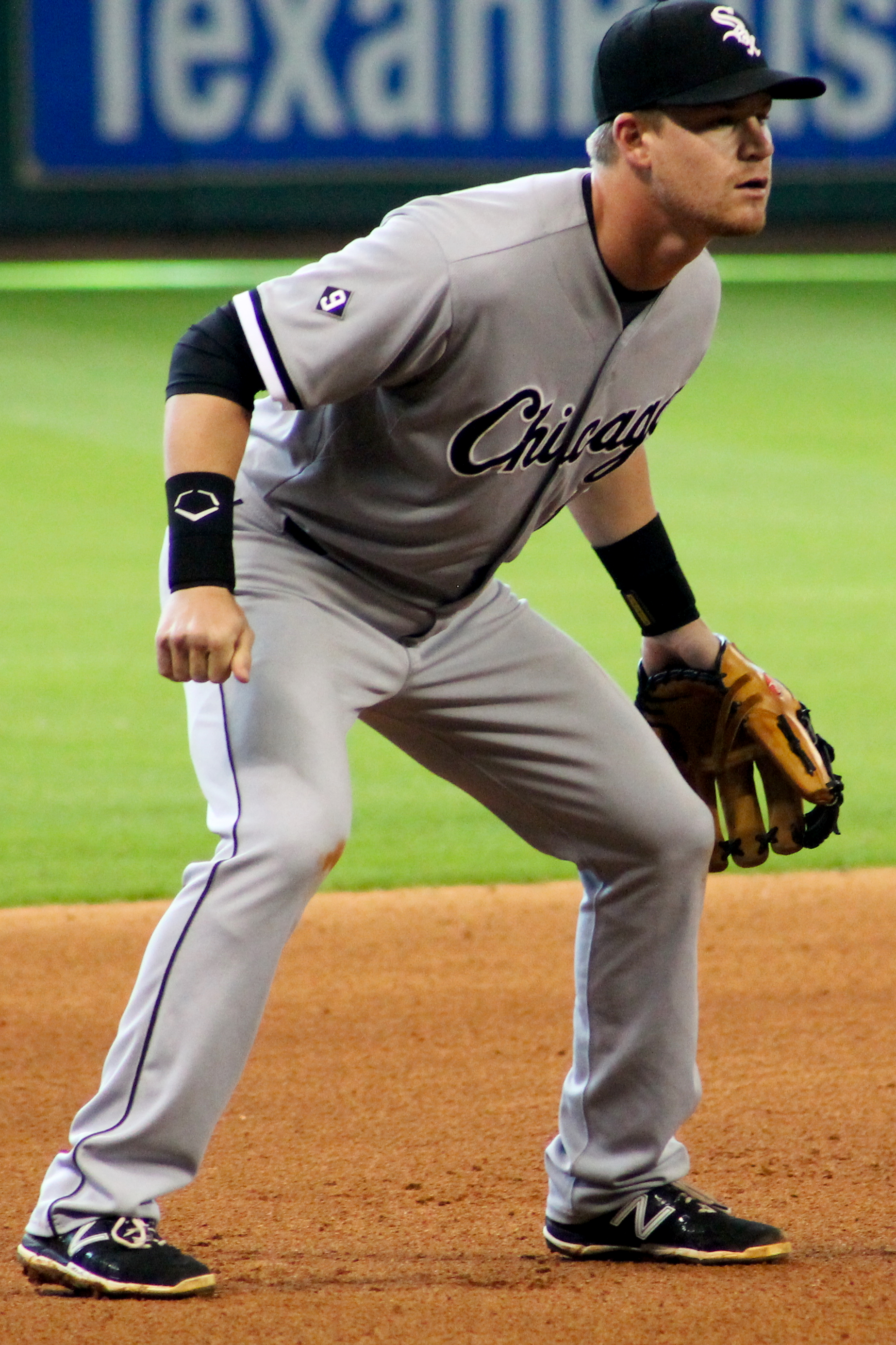 File:Gordon Beckham third base White Sox May 2015 Houston.jpg - Wikipedia