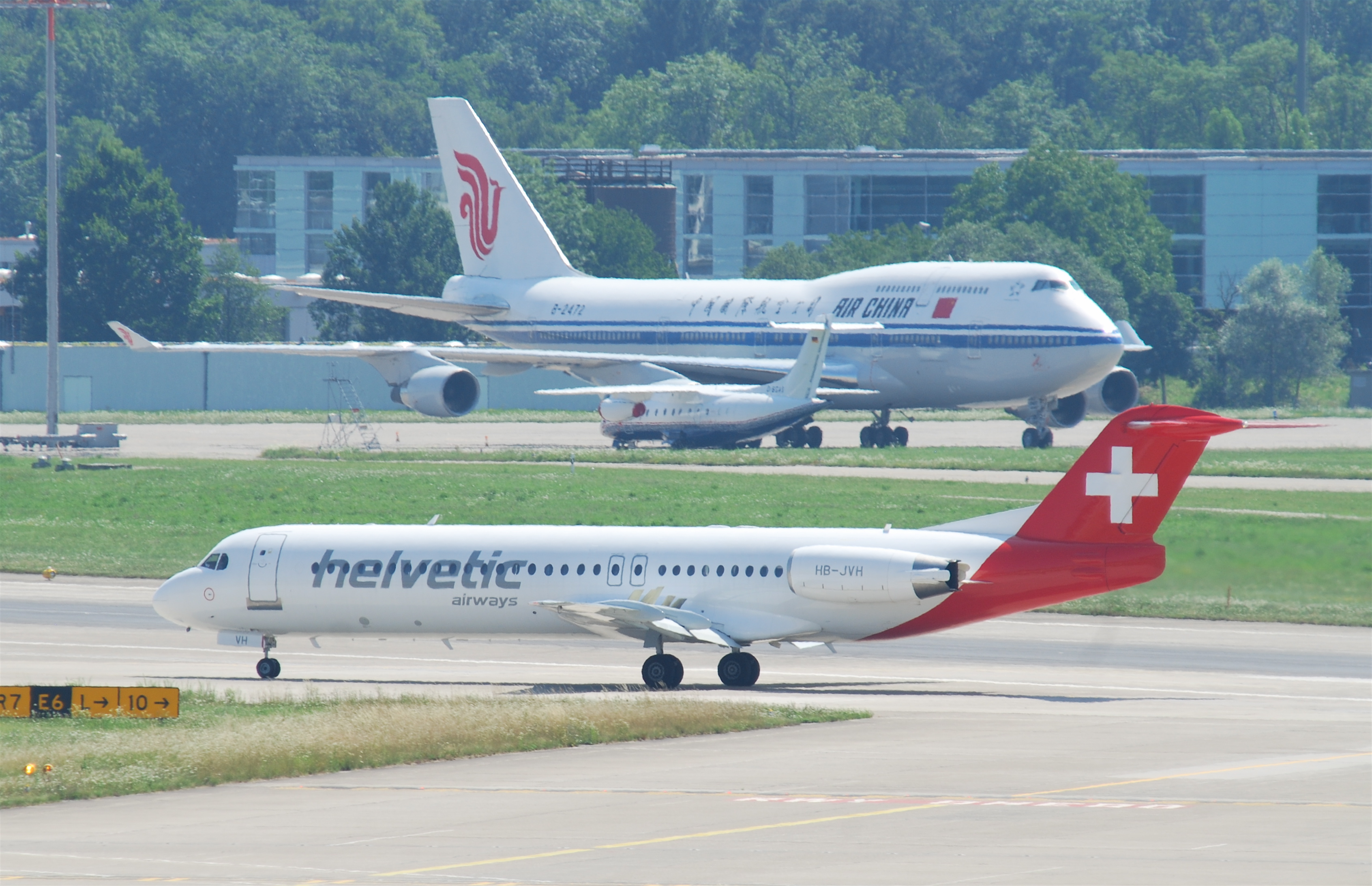 helvetic fokker 100