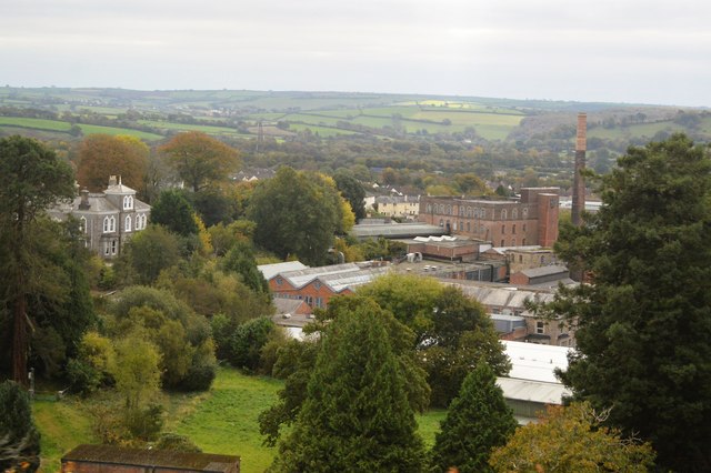 File:Ivybridge - geograph.org.uk - 5403591.jpg