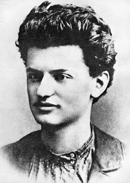 File:LeonTrotsky1897.jpg