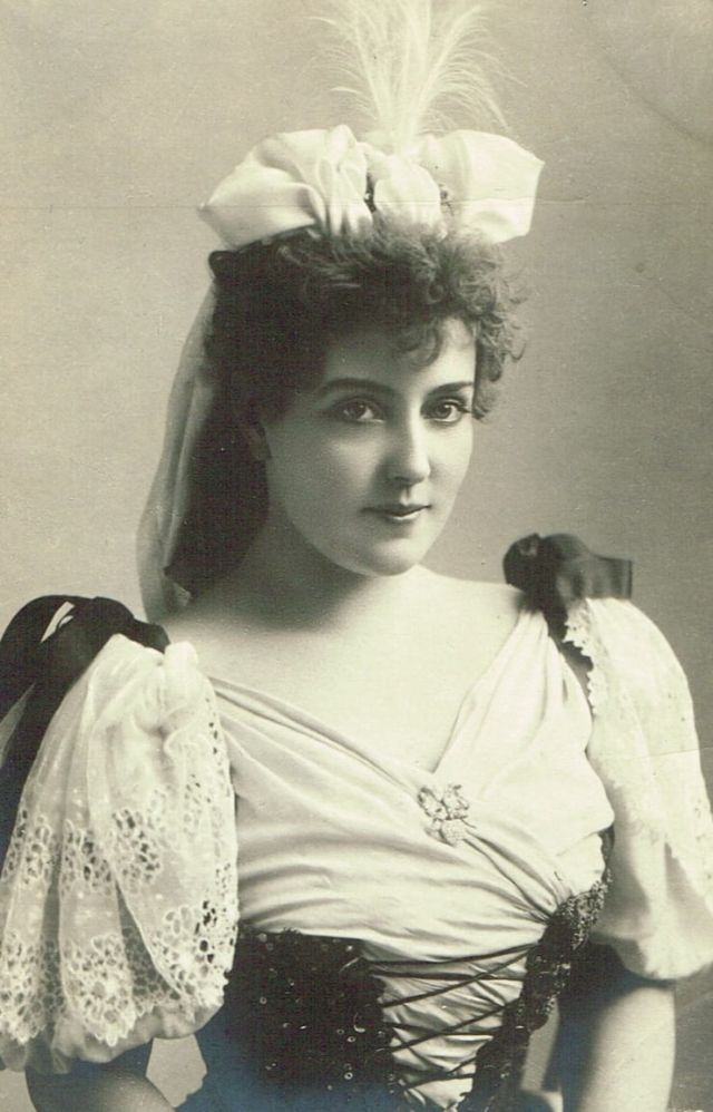 Lillian Russell Wikipedia 9332