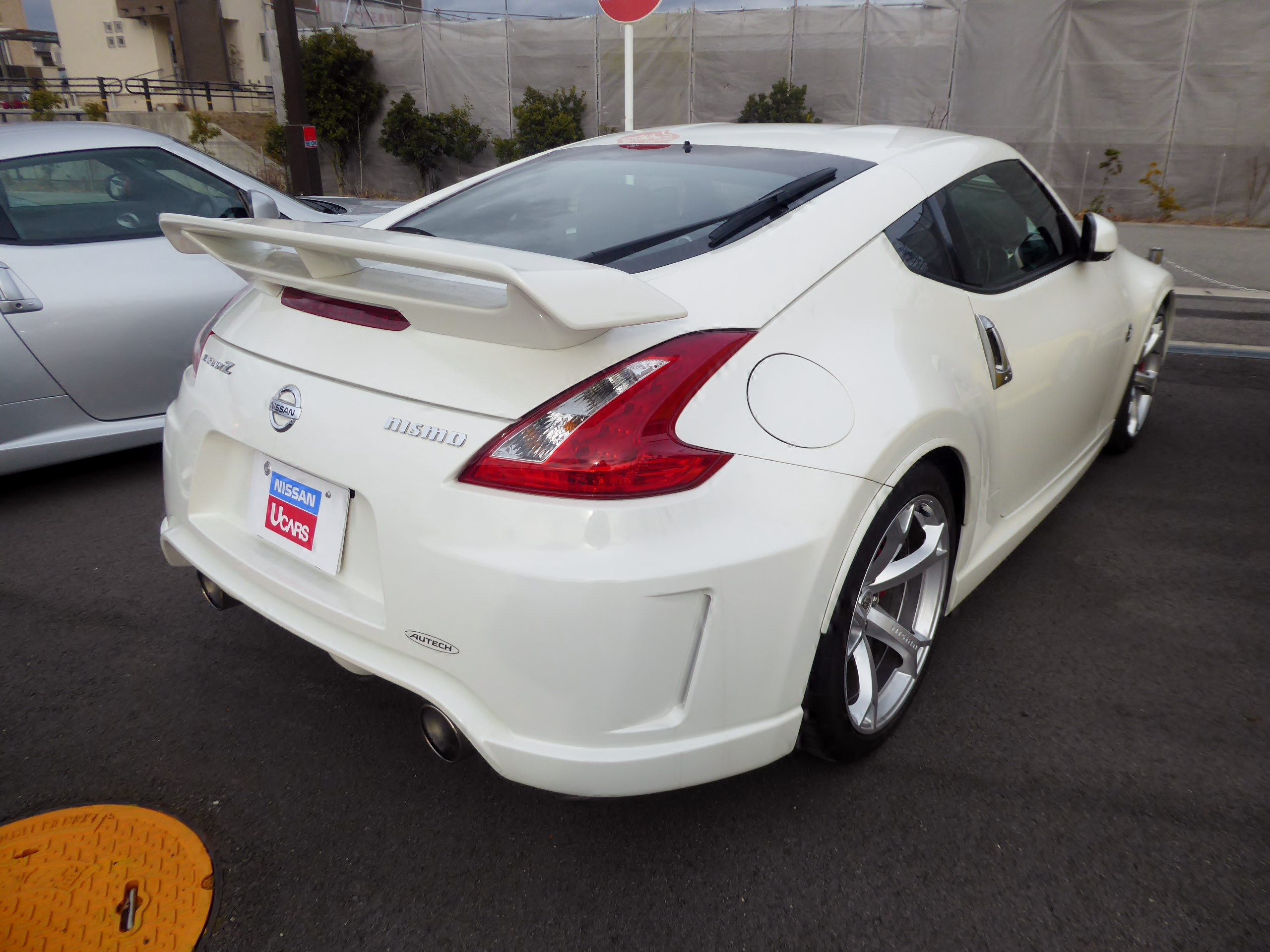 ファイル:Nissan FAIRLADY Z Version.nismo (CBA-Z34) rear.jpg - Wikipedia