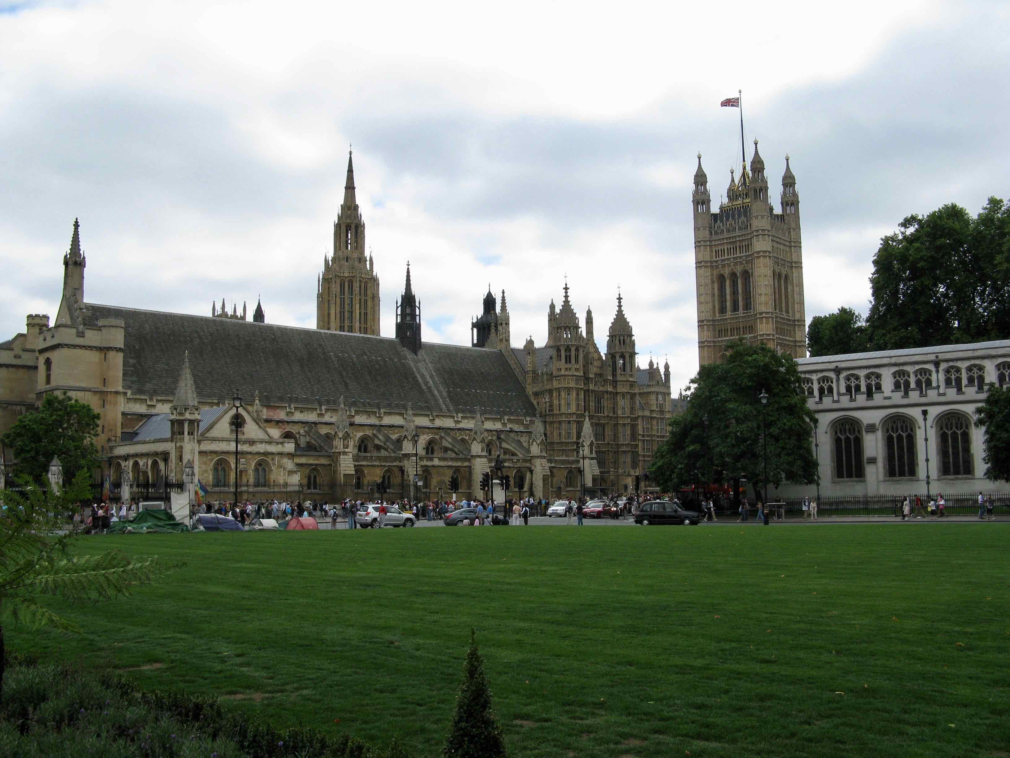 Parliament square. Parliament Square London. Parliament Square 200x1124.