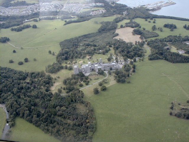 File:Penrhyn Castle - geograph.org.uk - 961381.jpg