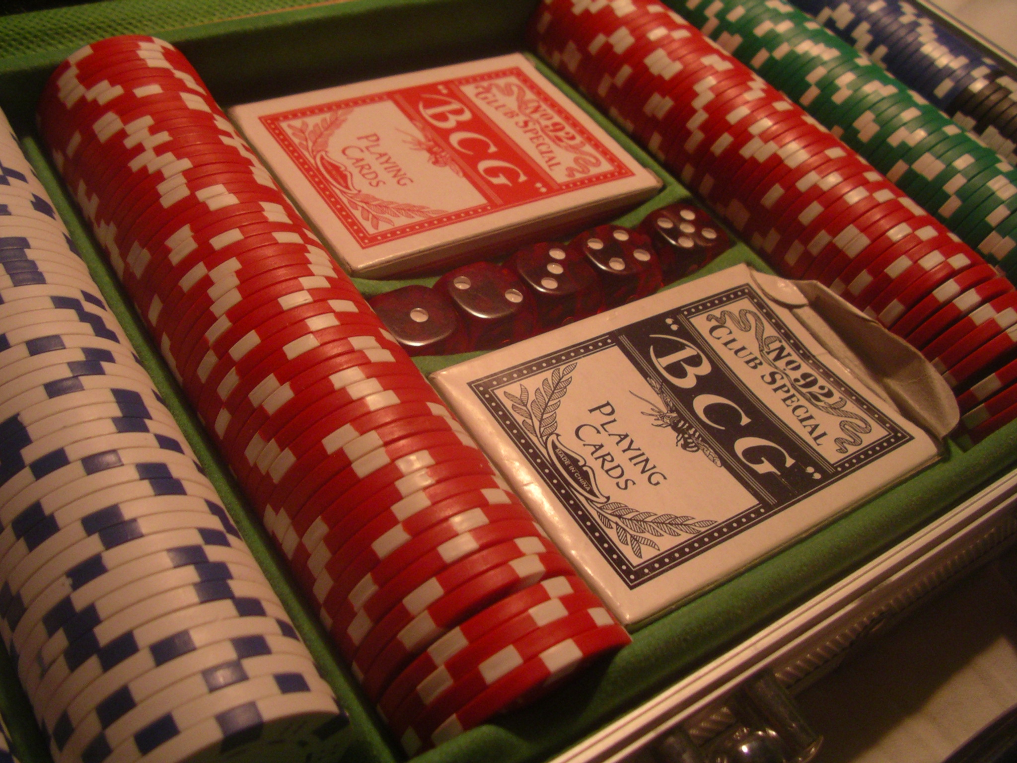 File Poker Set 2 JPG Wikimedia Commons