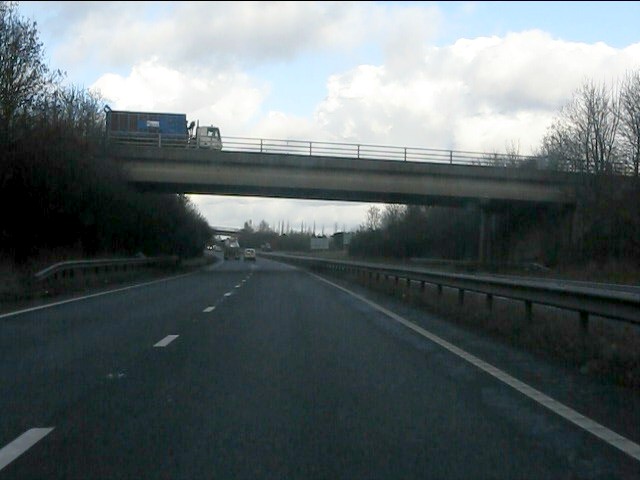 File:R483 - B5426 overbridge - geograph.org.uk - 2250224.jpg