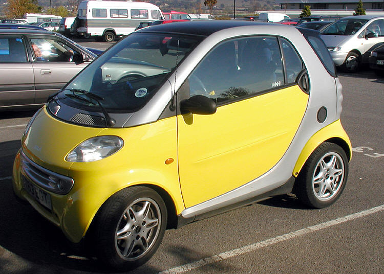 2005 Smart Fortwo Review - The ILLEGAL Smart Car! 