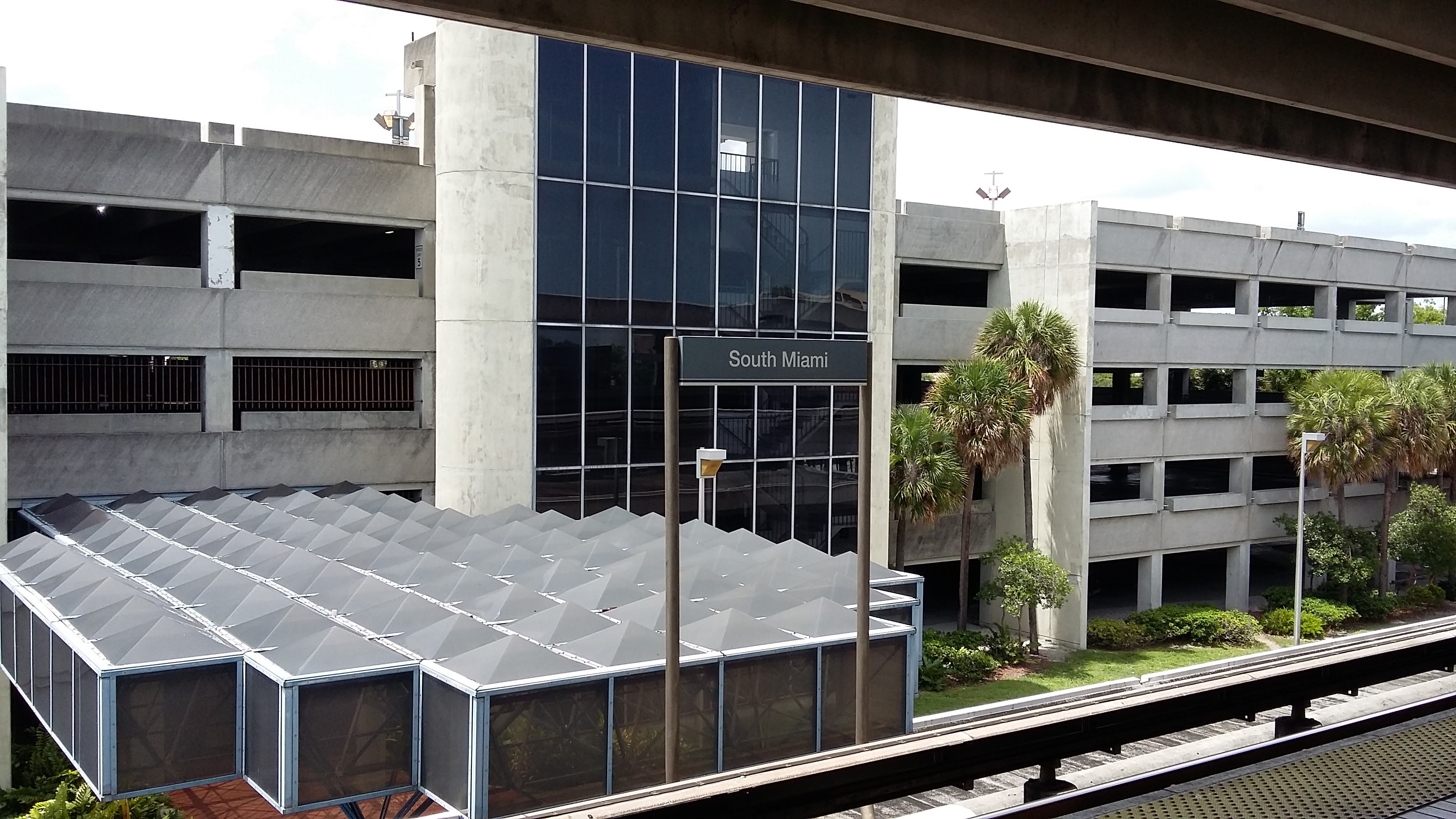 File South Miami Station Sign Parking Garage Jpg Wikimedia Commons