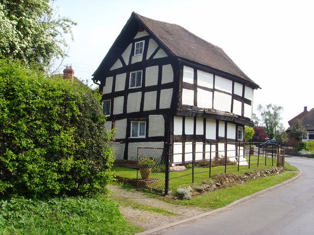 File:Tudor House at Muxton - geograph.org.uk - 416970.jpg