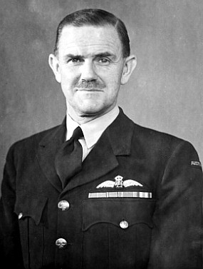 <span class="mw-page-title-main">Frank Bladin</span> Royal Australian Air Force officer (1898–1978)