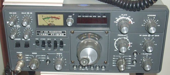 File:Yaesu FT-101ZD.jpg - Wikimedia Commons