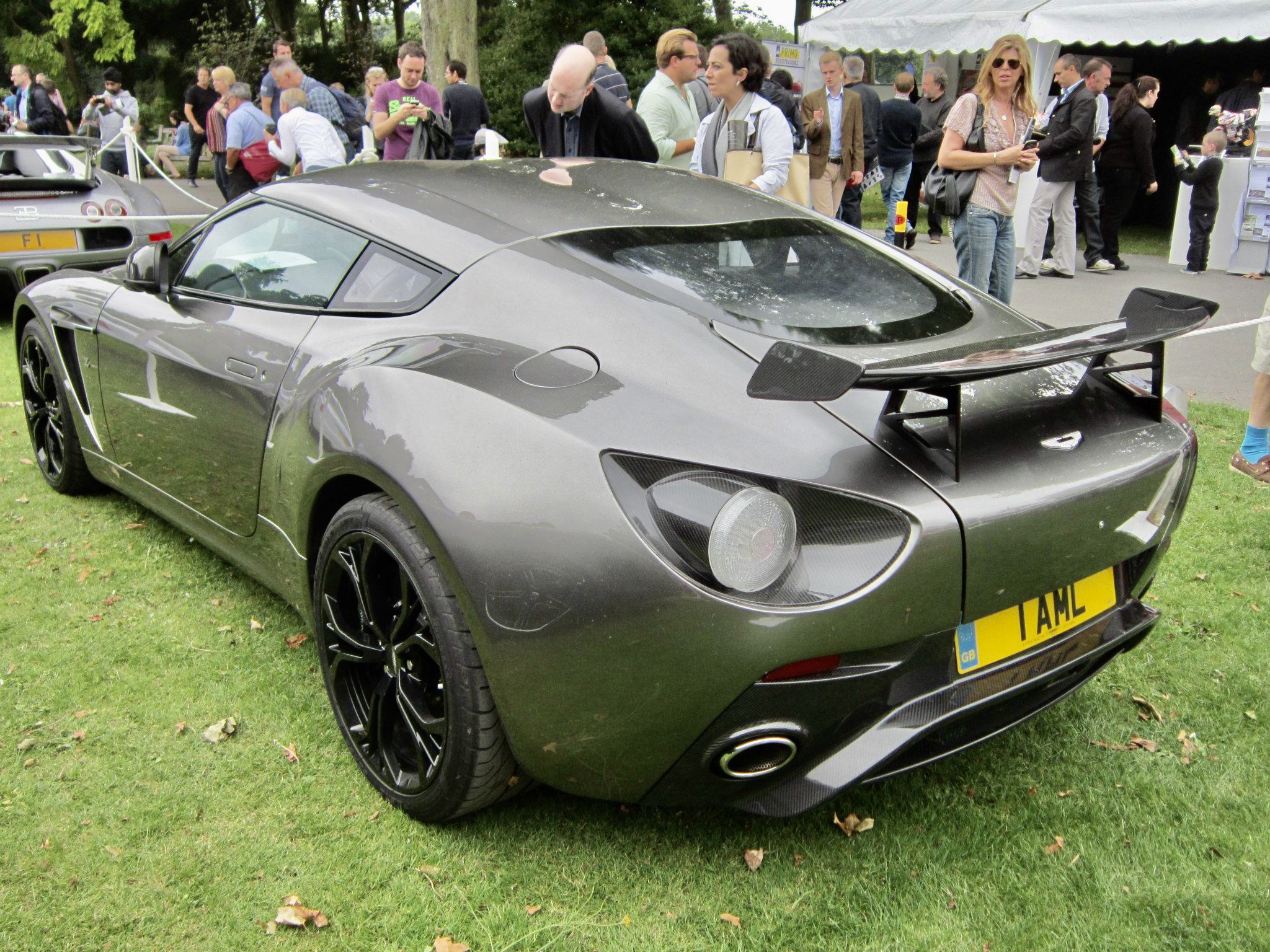 Aston Martin v12 Zagato