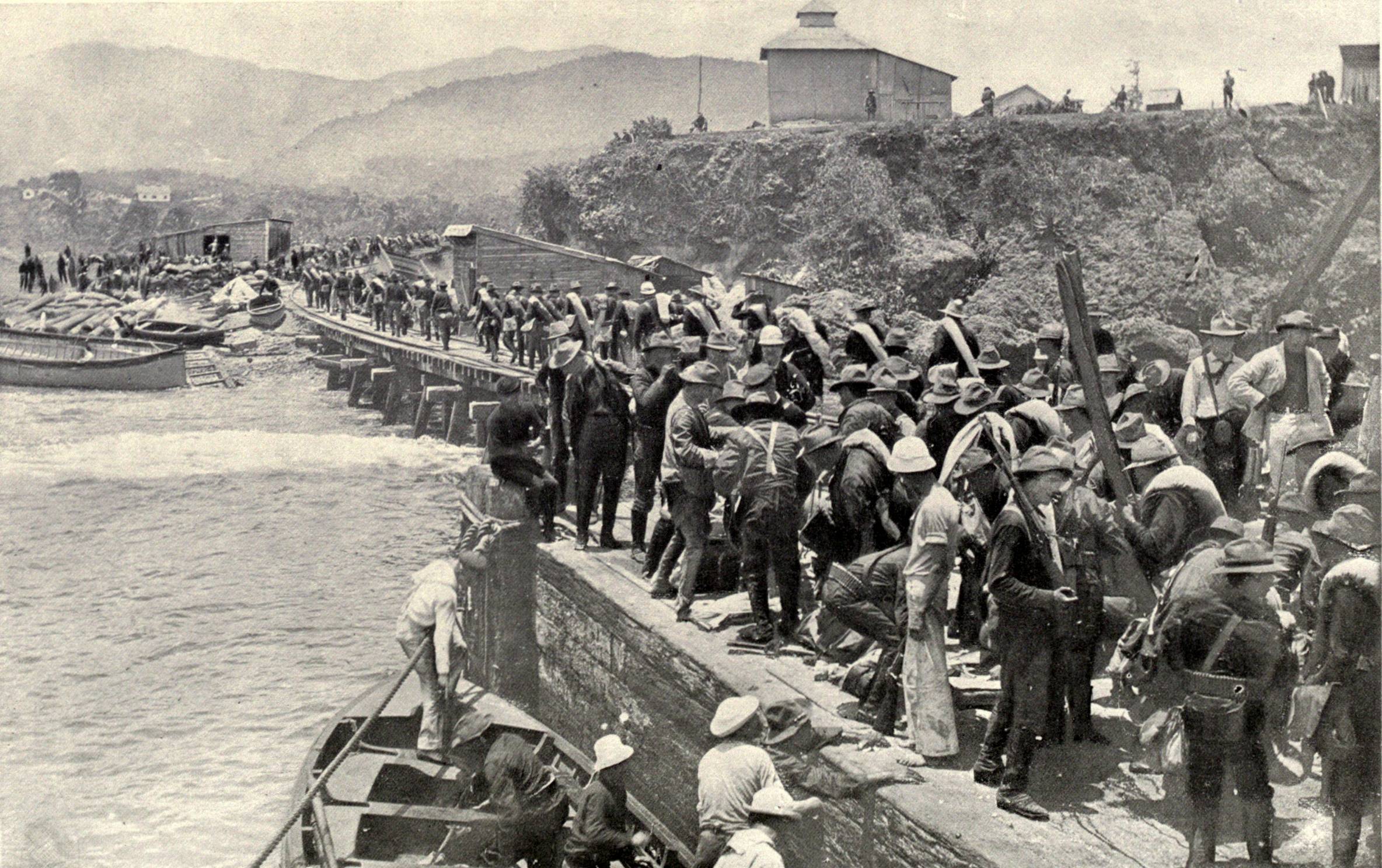 American troops landing at Daiquirí in 1898