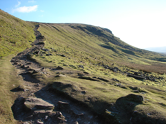 File:Ascent to Pen-y-ghent - geograph.org.uk - 497873.jpg