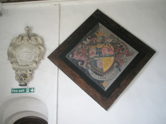 File:Coat of arms within St Peter's, Soberton - geograph.org.uk - 1477415.jpg